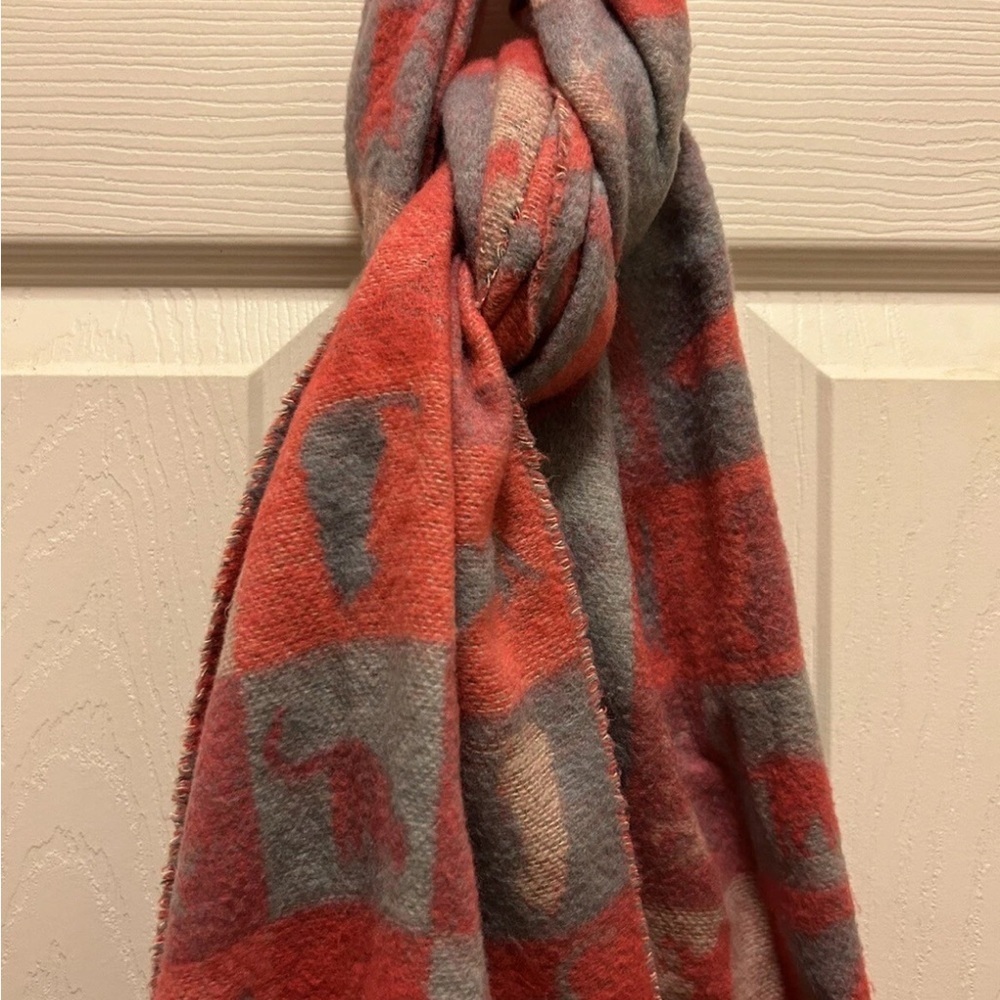 Cashcryl Acrylic Ladies Fringe Scarf Cat Motif Red & Gray EUC!